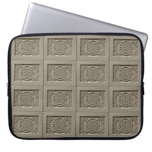 Carved Stone Struktur Celtic Knots Laptop sleeve
