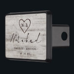 Carved Sweethearts Rustic Birch Bröllop Hitched Dragkroksskydd<br><div class="desc">Carved Sweethearts Rustic Birch Wood med Åldras Grått & Benvita Birch Träd Bark Design, och ett plågat patinasjöt utseende. Den regenererade lummerkonstruktionen har parets initialer som är inkapslad i hjärtformen i träd. Dessutom kan du använda tryckt typografi land chic typsnitt, tillsammans med ett handskriftsteckensnitt för elegant vintage. Utformningen är perfekt...</div>