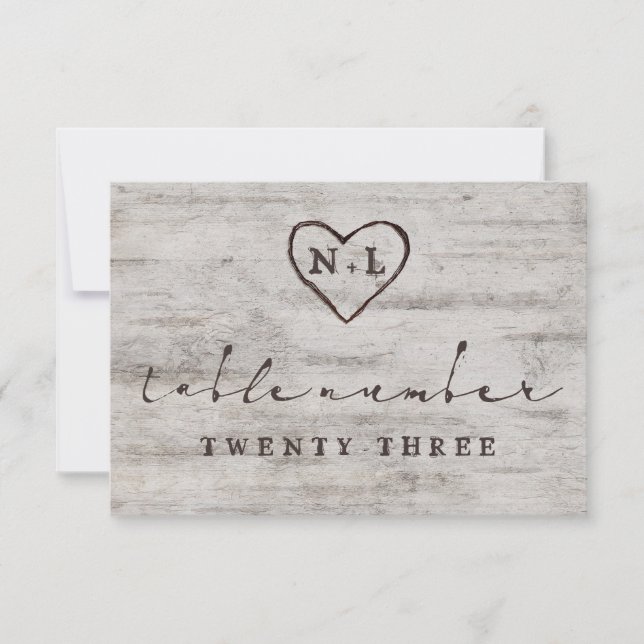 Carved Sweethearts Rustic Bröllop Bordsnummers Inbjudningar (Framsida)