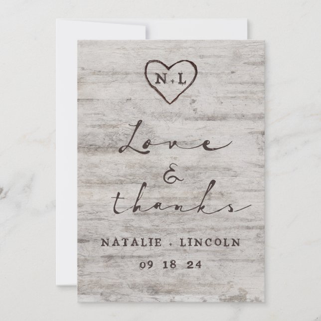Carved Sweethearts Rustic Bröllop Kärlek och tack Kort (Framsida)