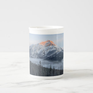 Cascade Mountain Bone China Mugg Benporslin Mugg