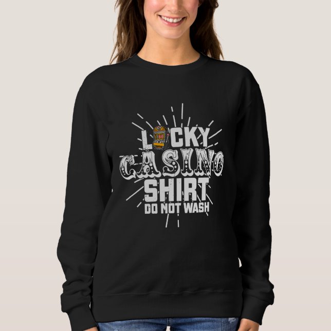Casino slot machines gambler gambling pub saying   t shirt (Framsida)