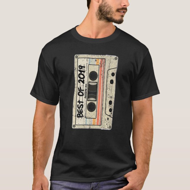Cassette Tape Retro Best of 2019 T Shirt (Framsida)