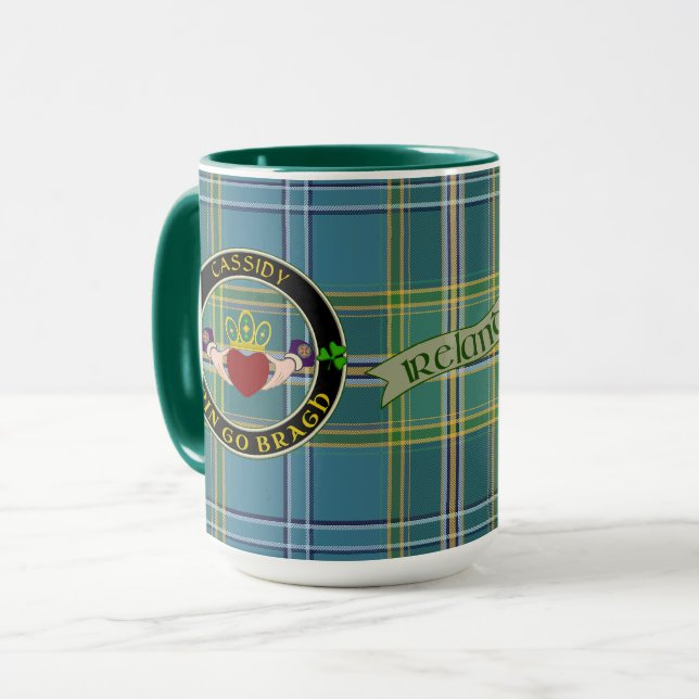 Cassidy Irish Claddagh Personlig Mugg (Framsida vänster)