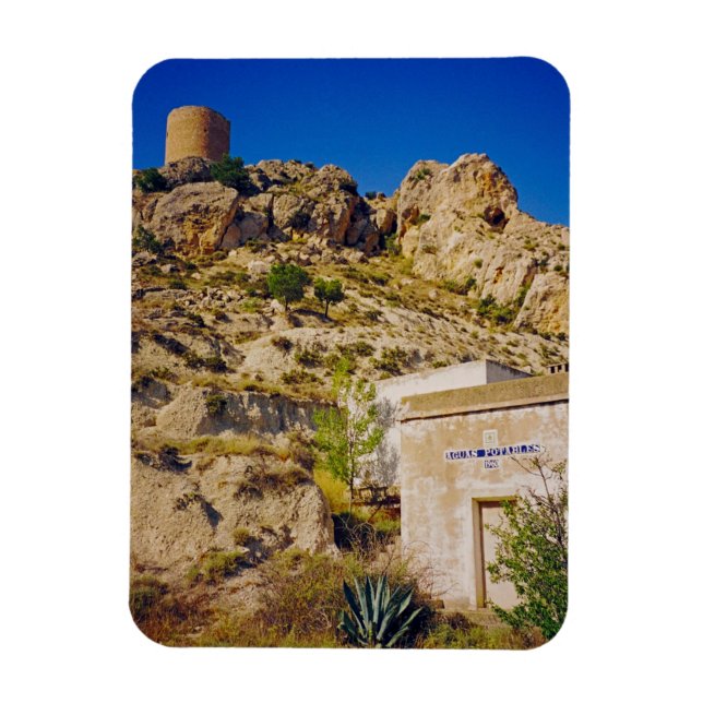 Castalla Castle Magnet (Vertikal)
