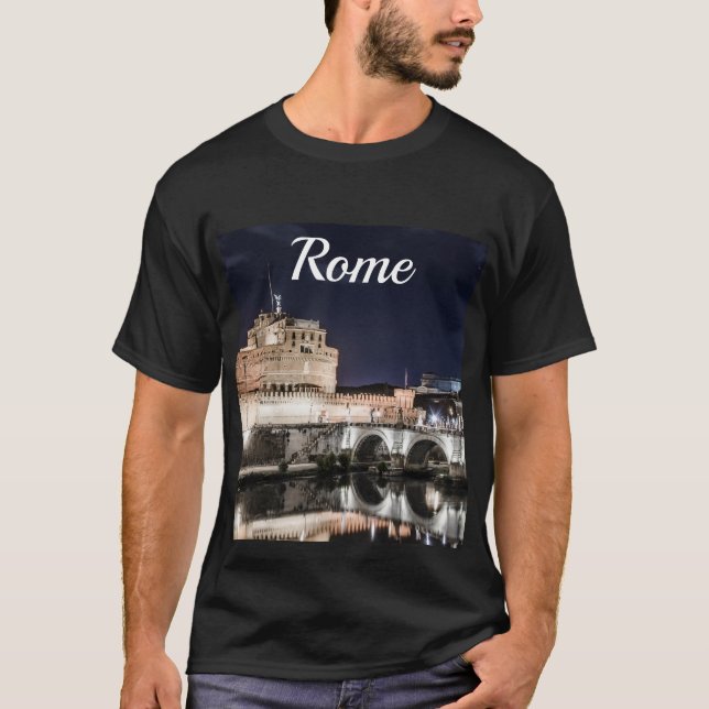 Castel Sant Angelo på natten i Rom T Shirt (Framsida)