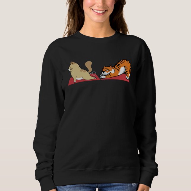 Cat and Tiger In Yoga Positions Feline Animals The T Shirt (Framsida)