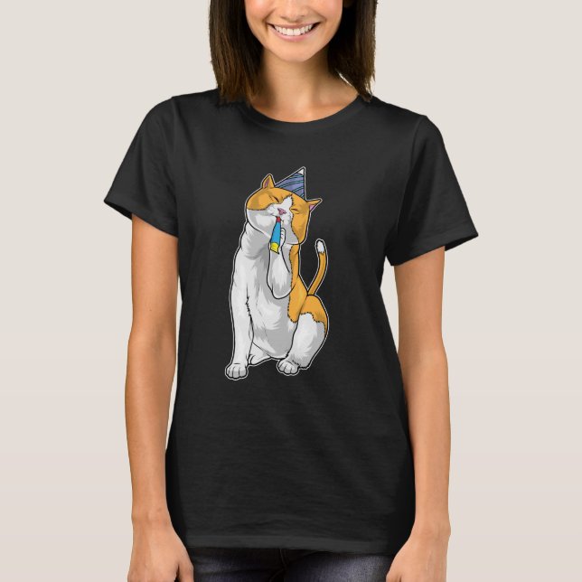 Cat Birthday Trumpet T Shirt (Framsida)