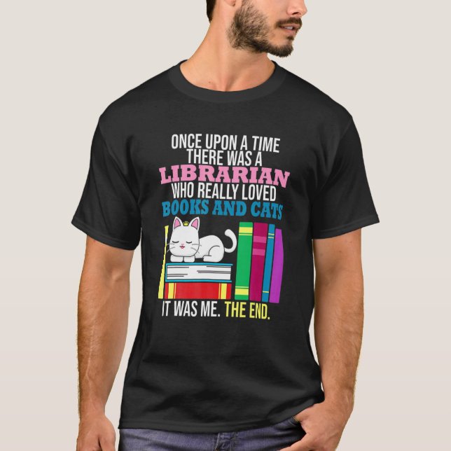 Cat  Book Feline Owner Reader Bookworm T Shirt (Framsida)