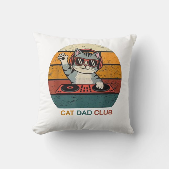 CAT DAD CLUB / Funny Retro Kudde (Framsida)
