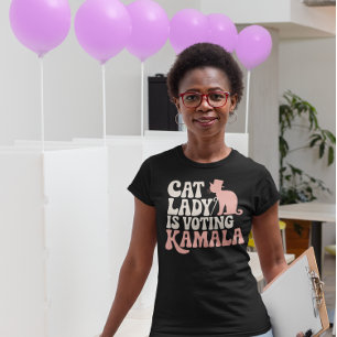 Cat dam som stöder Kamala i en levande visning T Shirt