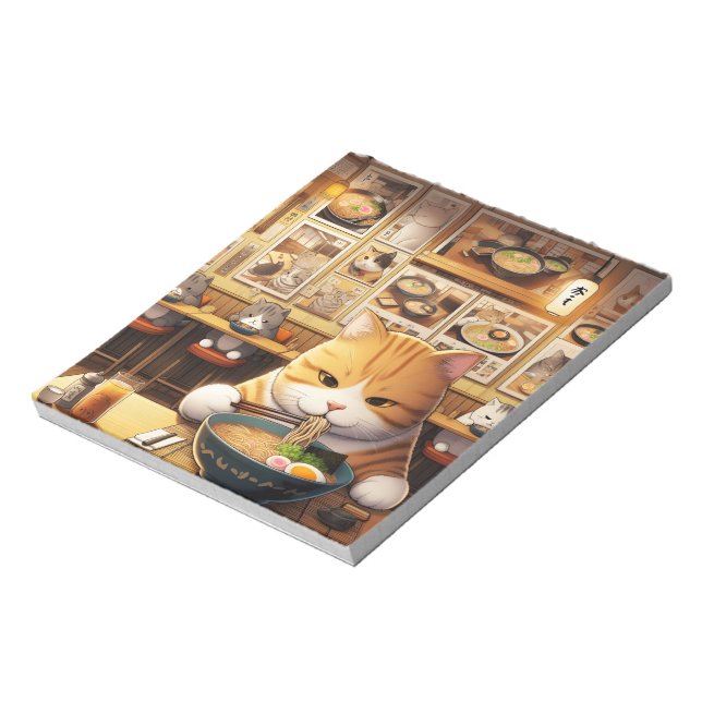Cat Eating Ramen v1 Anteckningsblock (Roterad)