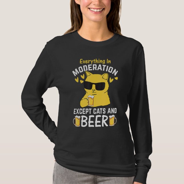 Cat I Everything In Moderation Except Cats and Bee T Shirt (Framsida)
