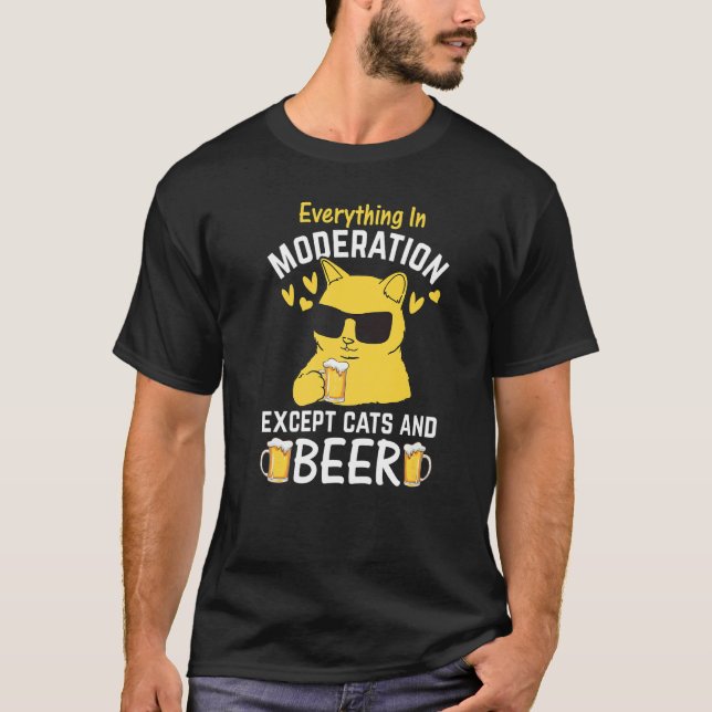 Cat I Everything In Moderation Except Cats and Bee T Shirt (Framsida)