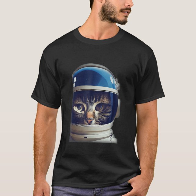 Cat In A Spacesuit With A Glass Helmet Floating In T Shirt (Framsida)