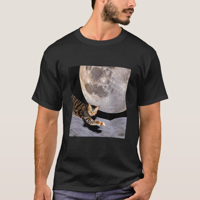 Cat In Outer Space Cute Kitten Kitty Strange Desig T Shirt (Framsida)