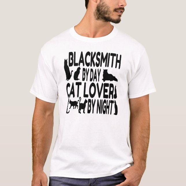 Cat Lover Blacksmith Tee Shirt (Framsida)