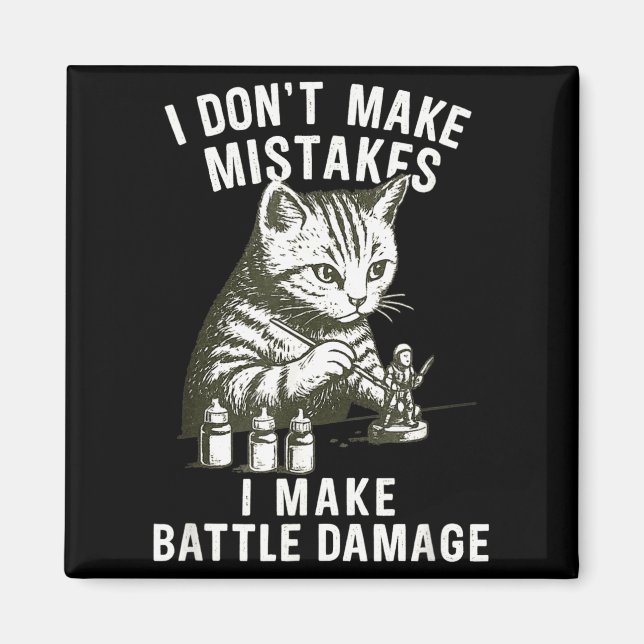 Cat Miniature Painter Battle Damage Funny Miniatur Magnet (Framsidan)