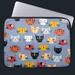 Cat Mönster Blue Laptop Fodral<br><div class="desc">Mängder av vackra små katter,  för djur älskare. Originalkonst av Nic Squirrell.</div>