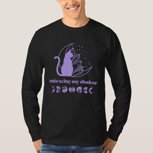 Cat Moon Phase and Crystal Shadow Work Meditation  T Shirt (Framsida)