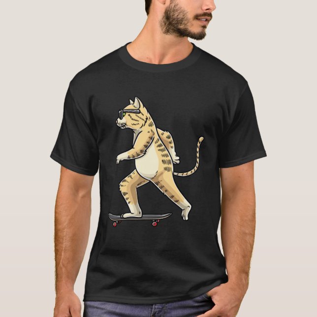 Cat On A Skateboard Skateboarding Skater Skateboar T Shirt (Framsida)