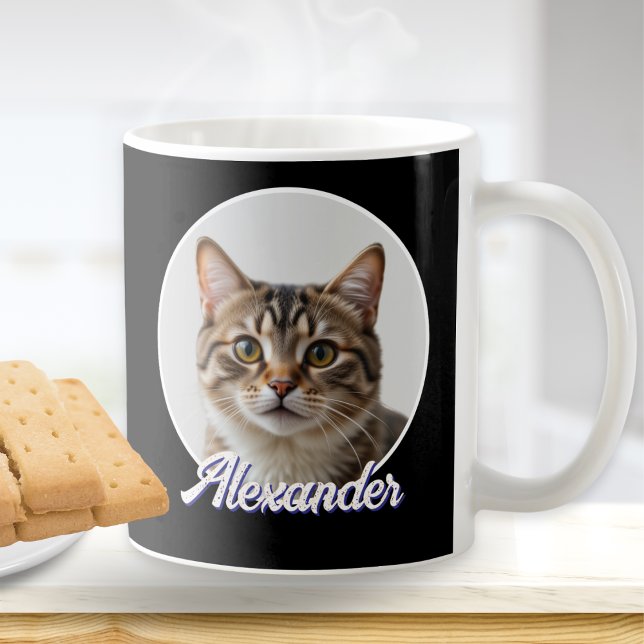 Cat Photo och Namn Snyggt Black Kaffemugg (A stylish black mug to customize with a photo of your cat and your pet's name in grunge script)