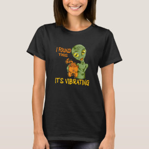 Cat Purrs Alien Holding Cat Jag hittade det här är T Shirt