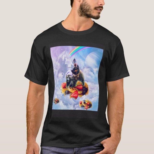 Cat Riding Bear On Clouds And Waffles T Shirt (Framsida)