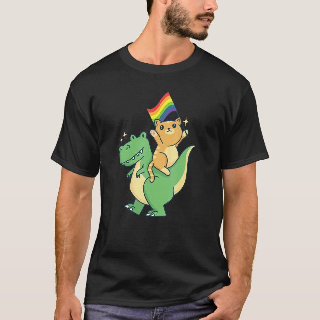Cat Riding Dinosaur With Pride Flag Rainbow LGBTQ  T Shirt (Framsida)
