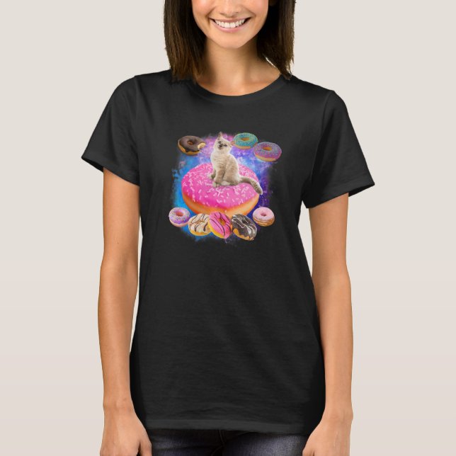 Cat Riding Donut i Galaxy T Shirt (Framsida)