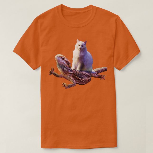 Cat Riding Iguana T Shirt (Design framsida)