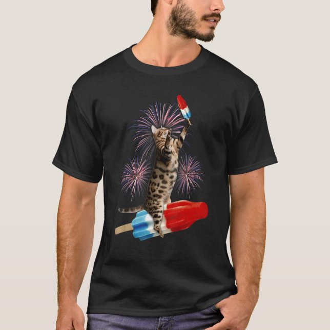 Cat Riding Popsicle Retro Bomb Independence day T Shirt (Framsida)