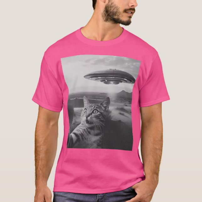 Cat Selfie med Ufo T Shirt (Framsida)
