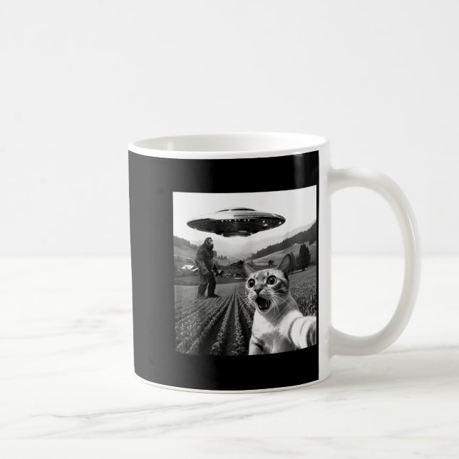 Cat Selfie With Alien Ufo Funny Cat Alien Bigfoot  Kaffemugg (Höger)