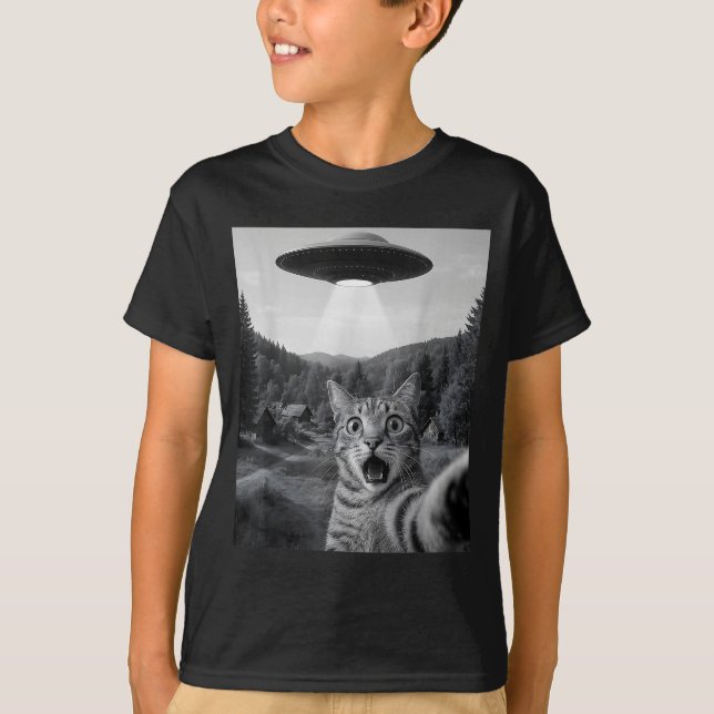 Cat Selfie With Alien Ufo Funny Cat Funny Ed Cat  T Shirt (Framsida)