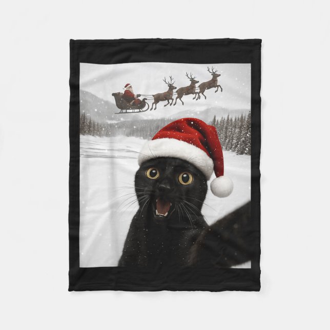 Cat Selfie With Santa Funny Black Cat Christmas Me Fleecefilt (Framsidan)