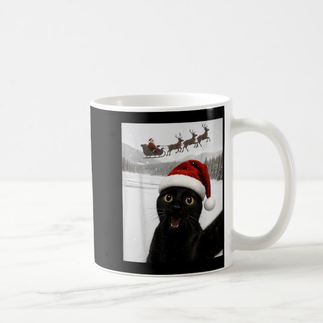 Cat Selfie With Santa Funny Black Cat Christmas Me Kaffemugg (Höger)