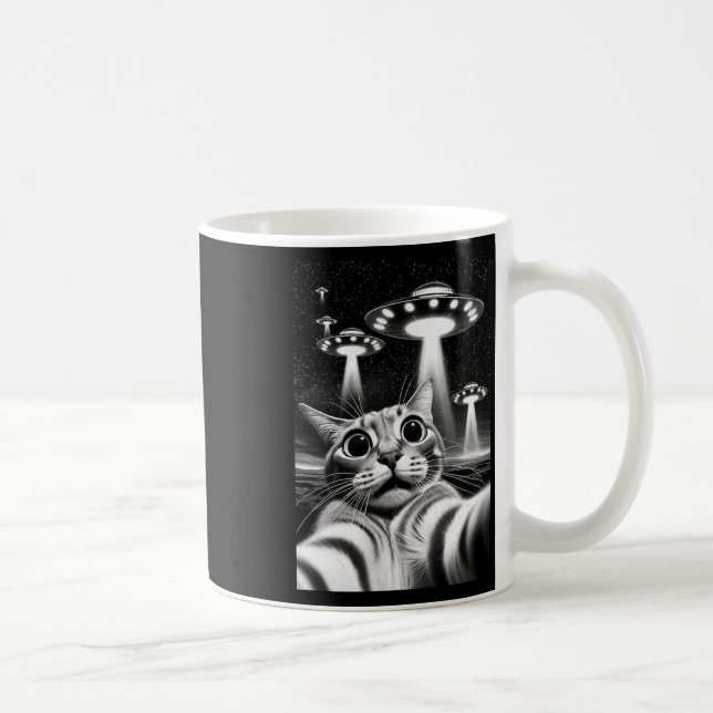 Cat Ufo Funny Invasion Meme Retro Alien Cat Ufo Se Kaffemugg (Höger)