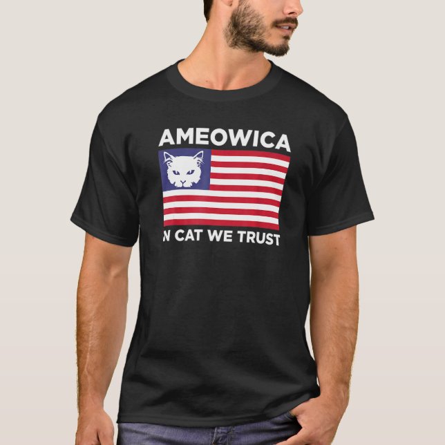 Cat we Trust - Patriotic "merica Kitten Pun T Shirt (Framsida)