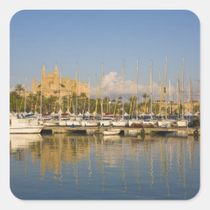 Cathedral and marina, Palma, Mallorca, Spanien Fyrkantigt Klistermärke