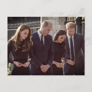 Catherine William Harry Meghan Windsor Castle 2022 Vykort