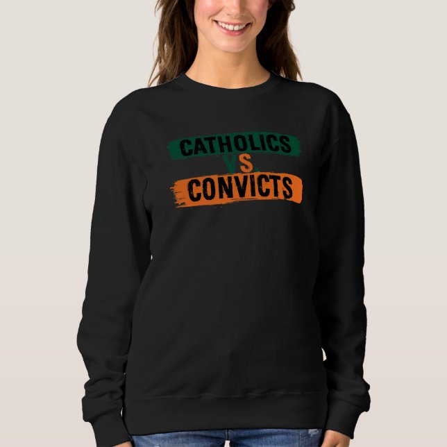 Catholics vs Convicts Football   Classic Football T Shirt (Framsida)