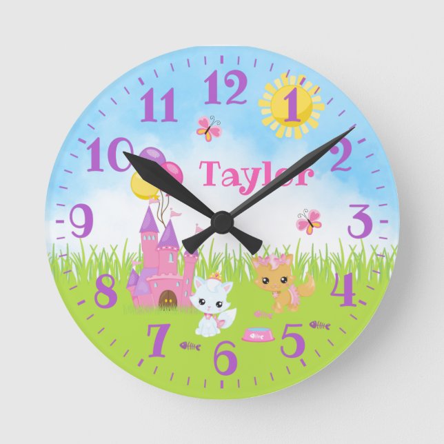 Cats Kittens Castle Rosa and Lila Round Clock Rund Klocka (Framsida)