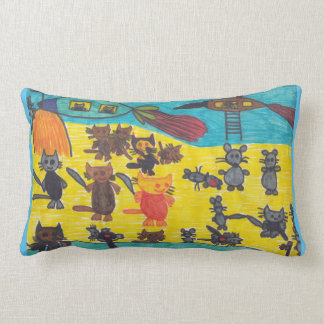 Cats' War Against Mice Pillow Lumbarkudde