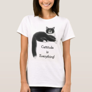 Cattitude är allt damer behandla som ett barn - tee shirt