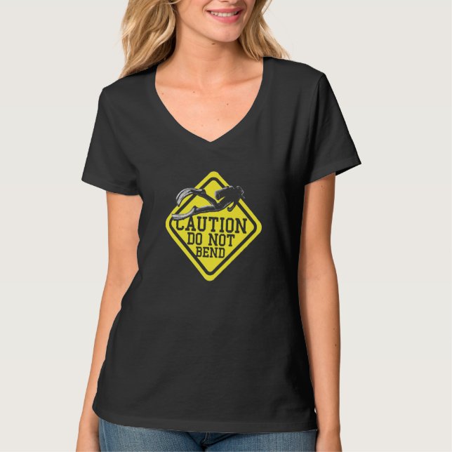 Caution Do Not Bend  Scuba Diving Underwater  Free T Shirt (Framsida)