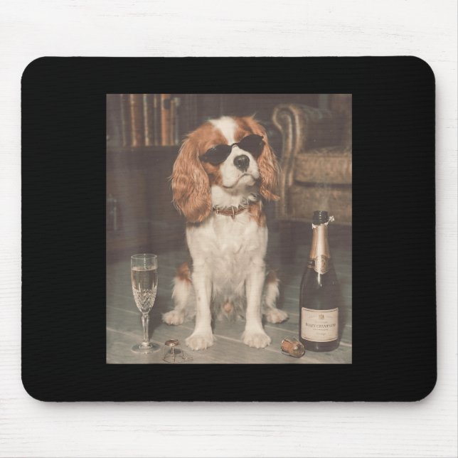 Cavalier King Charles dricker Champagne Roligt Musmatta (Framsidan)