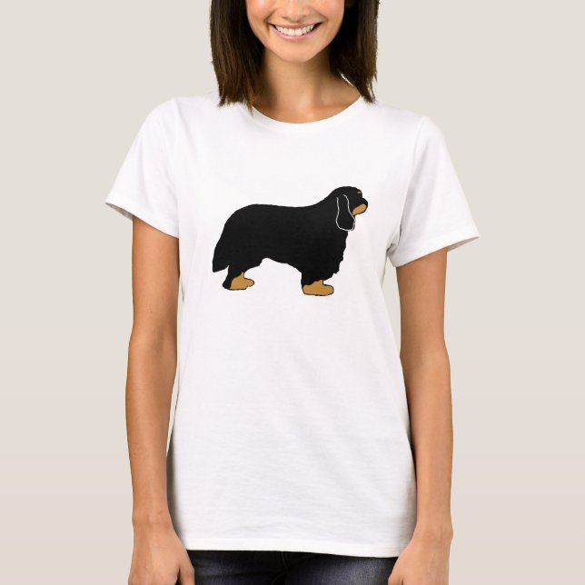 Cavalier Kung Charles black och tan silo Tee Shirt (Framsida)