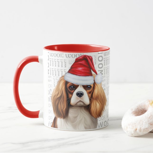 Cavalier Kung Charles Hund Santa on Woof Backgroun Mugg (Med munk)