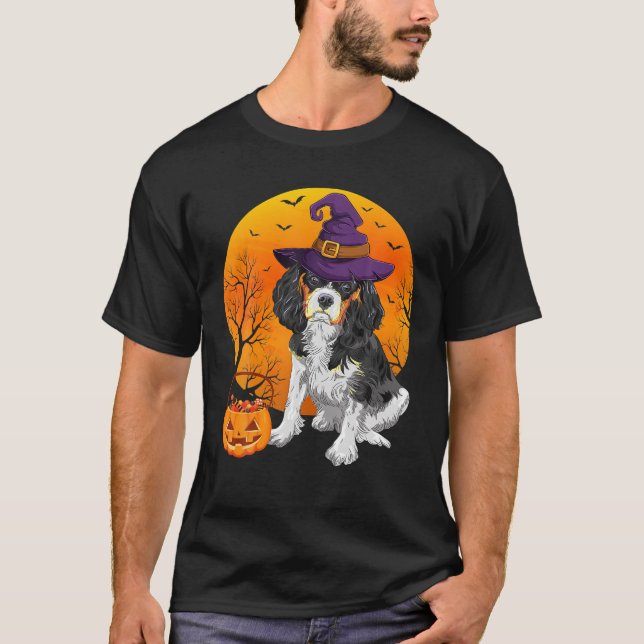 Cavalier Kung Charles Spain Halloween Witch Hat T Shirt (Framsida)